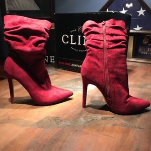 Beautiful high heels (comes with box)